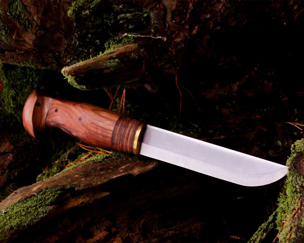handcrafted-leuku-knife.jpg